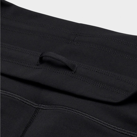 NWT - Aritzia Golden Powersculpt™ New Cheeky Hi-Rise 5" Biker Short (Size 6) - Picture 4 of 7